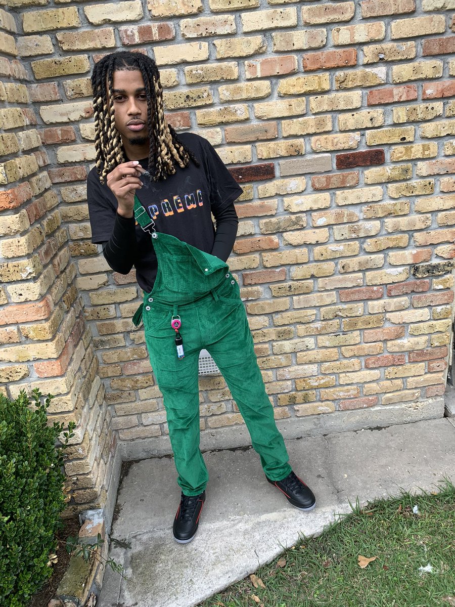TRUURELIGION___'s tweet photo. Merry Christmas🎄❤️ #FreeBroNem🔓 https://t.co/p0oC7gjl37