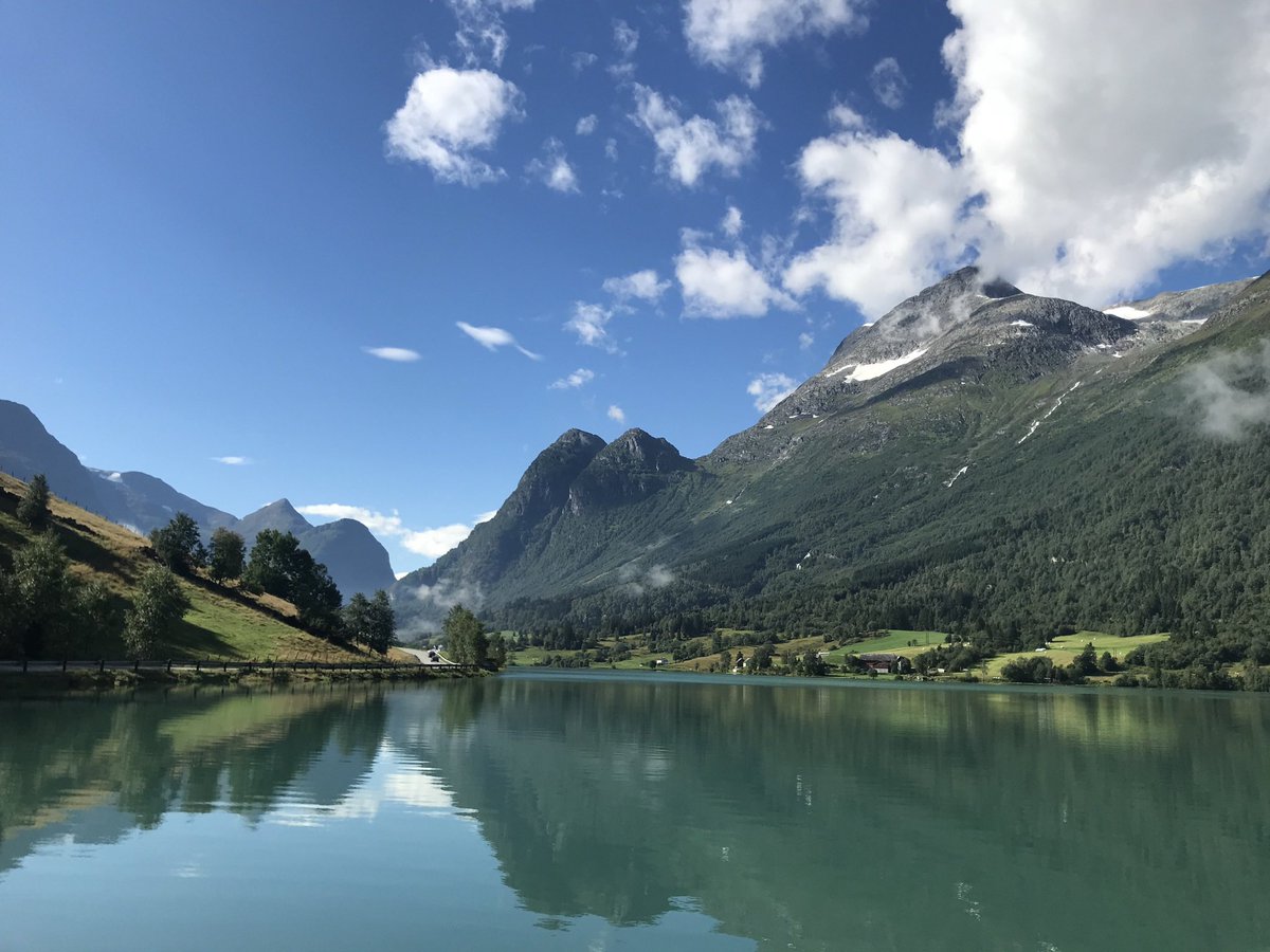 PantherAS90's tweet photo. This documentary about Oldendale has made my Christmas. Can’t even describe how beautiful it is. My peace, my zen. Can’t wait to return back to Norway. 🇳🇴 💖

#Storyville #SongsOfEarth https://t.co/JOVAksJVoH