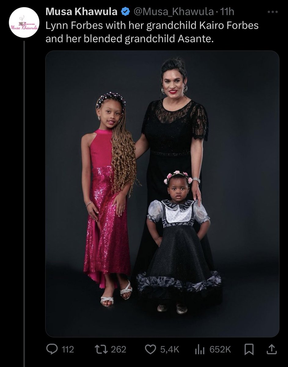 Miss Ziprusha tweet media