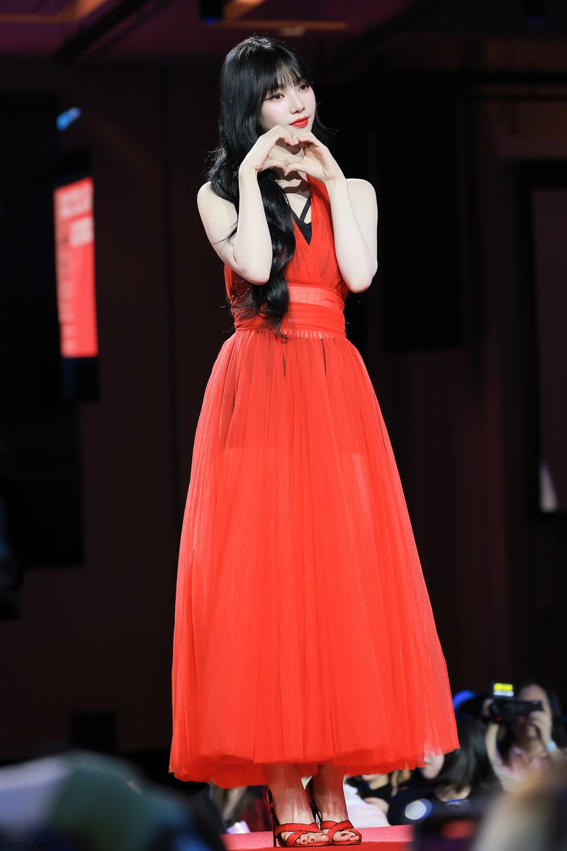 SpringFairy0411's tweet image. 231225
#aespa #에스파 #KARINA #카리나