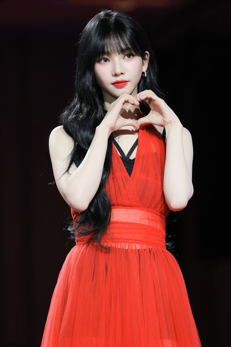 SpringFairy0411's tweet image. 231225
#aespa #에스파 #KARINA #카리나