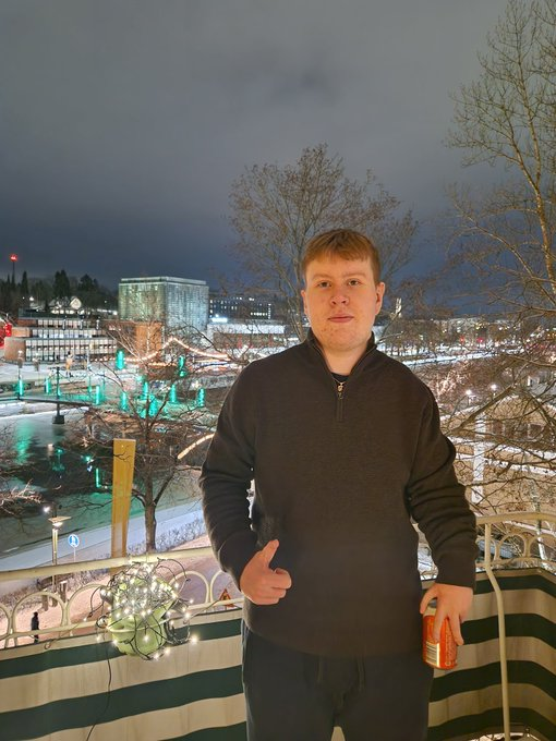 To celebrate 2024 and Regulation F being announced, I'm giving away a coaching session for free!

To enter:
1. Follow <a href="/OweVGC/">Oliver 🇫🇮</a>
2. RT this post

The winner will be drawn on the 31st of December.

Merry Christmas!🎉