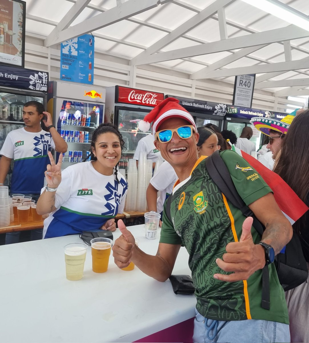 Arty_fact72's tweet photo. @castlelitesa Merry Christmas 🎅🎄🌟🔥🎁🥳 I emtered for #LiteSideOf7s but the competition just disappeared 🤣 @castlelitesa https://t.co/S1BbNIXsmP