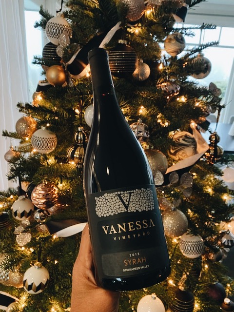 vanessavnyrd's tweet photo. Rockin' around the Christmas tree 🎄🍷 Merry Christmas from the Team at Vanessa Vineyard!

#vanessavineyard #VVwines #BCwine #BCharvest #meritage #syrah #merlot #explorebcnow #trees #xmas #holidays
#bcwinecountry #bcwinery  #awardwinningwine https://t.co/BM3WW5a9ga
