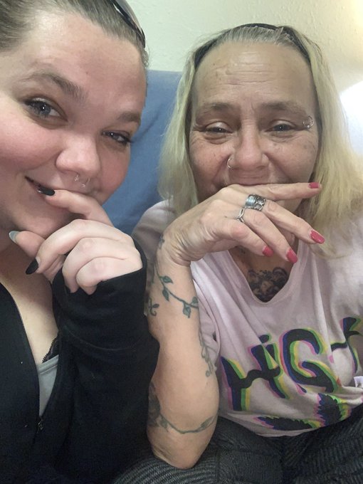 Gonna be a good party with my momma which one of you maggots gonna pay for our night?  Findom https://t