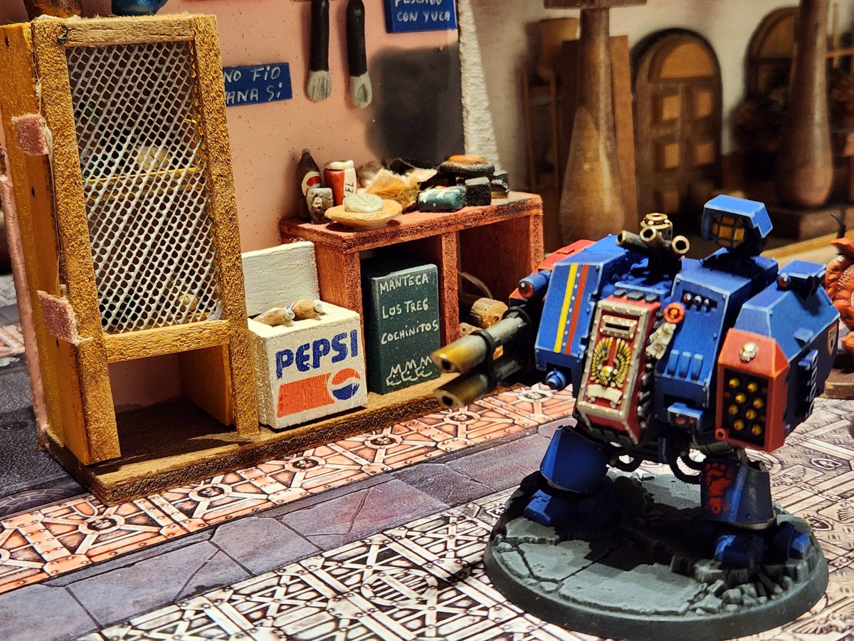 KinoFabino's tweet photo. If you have latino parents they have the best Warhammer terrain https://t.co/EDnuhZFC99