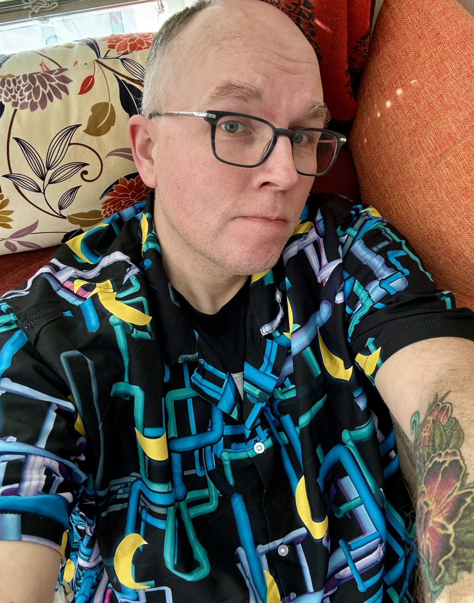 neumaverick's tweet photo. .@tristencitrine gets me the best shirts. You know they are the best because the patters are so complicated. #DanFlashes https://t.co/0RQBi3H6m3