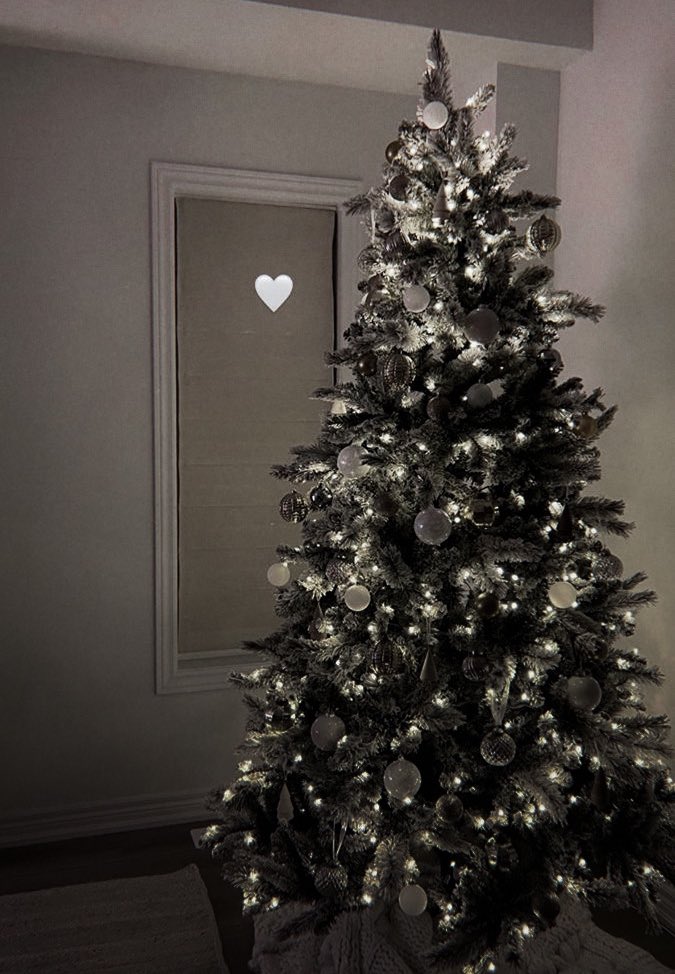 httpscoded's tweet image. ⠀⠀⠀

         𓂃 𓈒  ⠀ ༝ 𝗻𝗲𝘄 𝗶𝗻𝘀𝘁𝗮𝗴𝗿𝗮𝗺 𝗽𝗼𝘀𝘁 !𓂃 𓈒  ⠀ ༝ 
 ⠀⠀    ⠀⠀⠀⠀       @𝐰𝐢𝐧𝐭𝐞𝐫𝐬𝐳𝐧

⠀                merry christmas !
                 but more importantly . . . 
                   happy birthday to me.
⠀⠀⠀⠀ ⠀⠀⠀⠀⠀
⠀⠀⠀