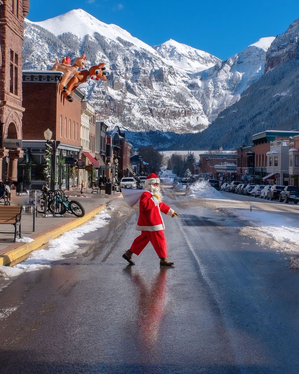 Man Outfitters tweet media