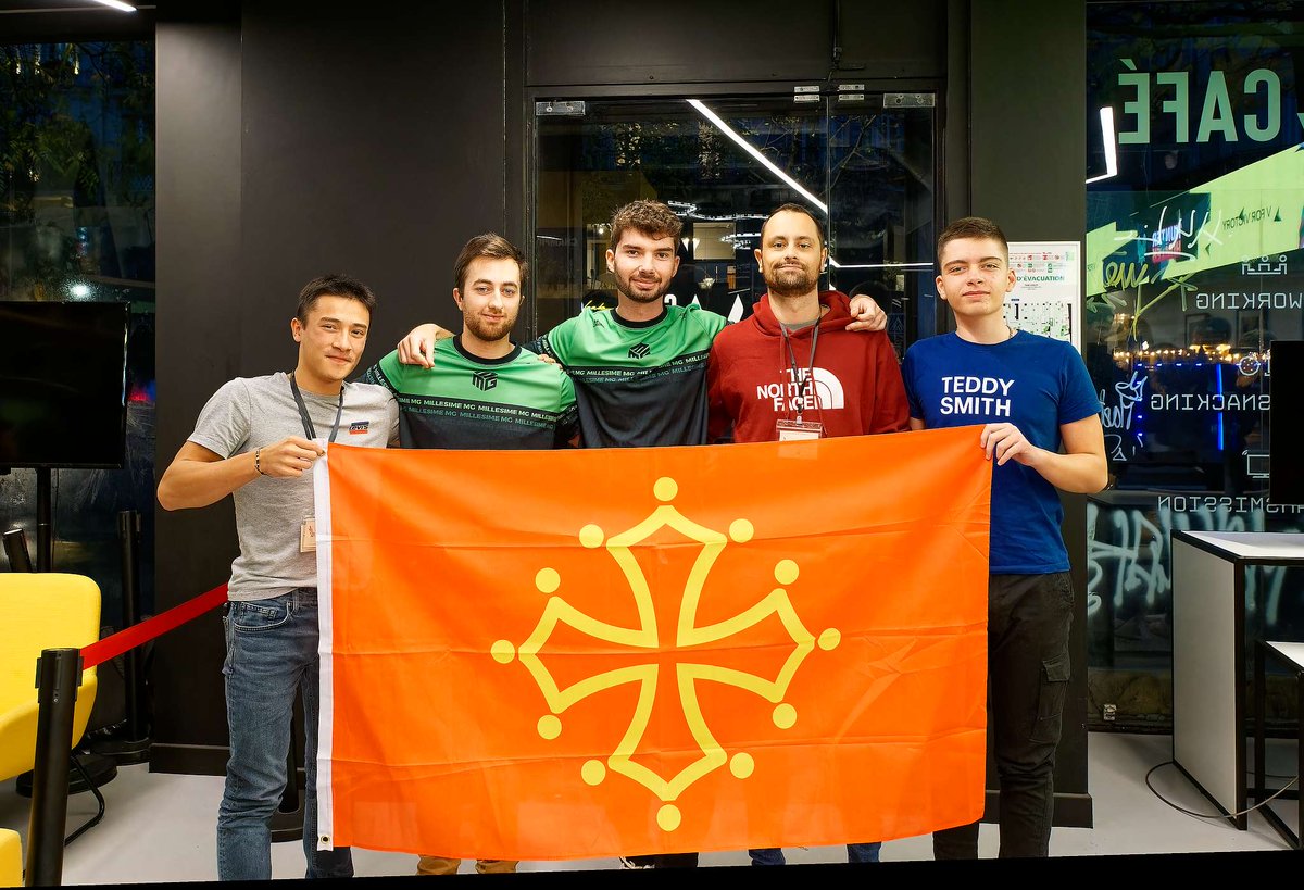 Coupe des Régions (@coc_cdr) on Twitter photo Salut <a href="/Clash_Network/">Competitive Clash Network</a> !🙂
🇫🇷 C'est une super idée de récompenser les tournois communautaires ! Mais connaissez vous le meilleur évènement communautaire du monde ? 😃
🏴It’s a great idea to reward community tournaments! But do you know the best community event in the world?😁 Salut <a href="/Clash_Network/">Competitive Clash Network</a> !🙂
🇫🇷 C'est une super idée de récompenser les tournois communautaires ! Mais connaissez vous le meilleur évènement communautaire du monde ? 😃
🏴It’s a great idea to reward community tournaments! But do you know the best community event in the world?😁