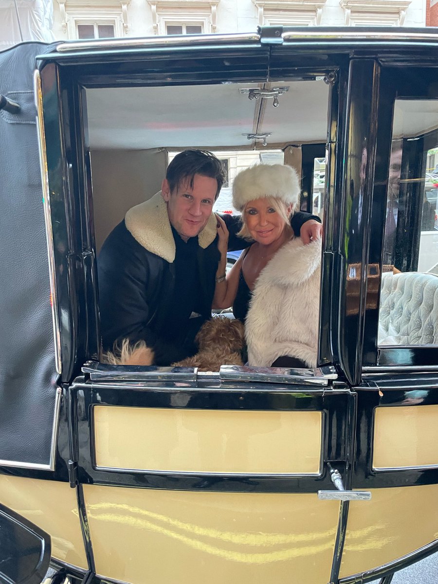mattsmitharchve's tweet photo. Merry Christmas everyone! 

New picture of Matt Smith with his mom Lynne 🤍 https://t.co/ykLa83T2f5