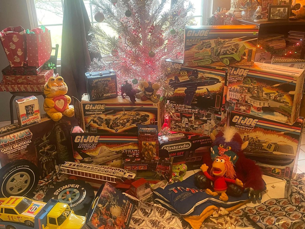 Hope everyone got everything on their Christmas wish lists! Merry Christmas 🎄🎁 🎅