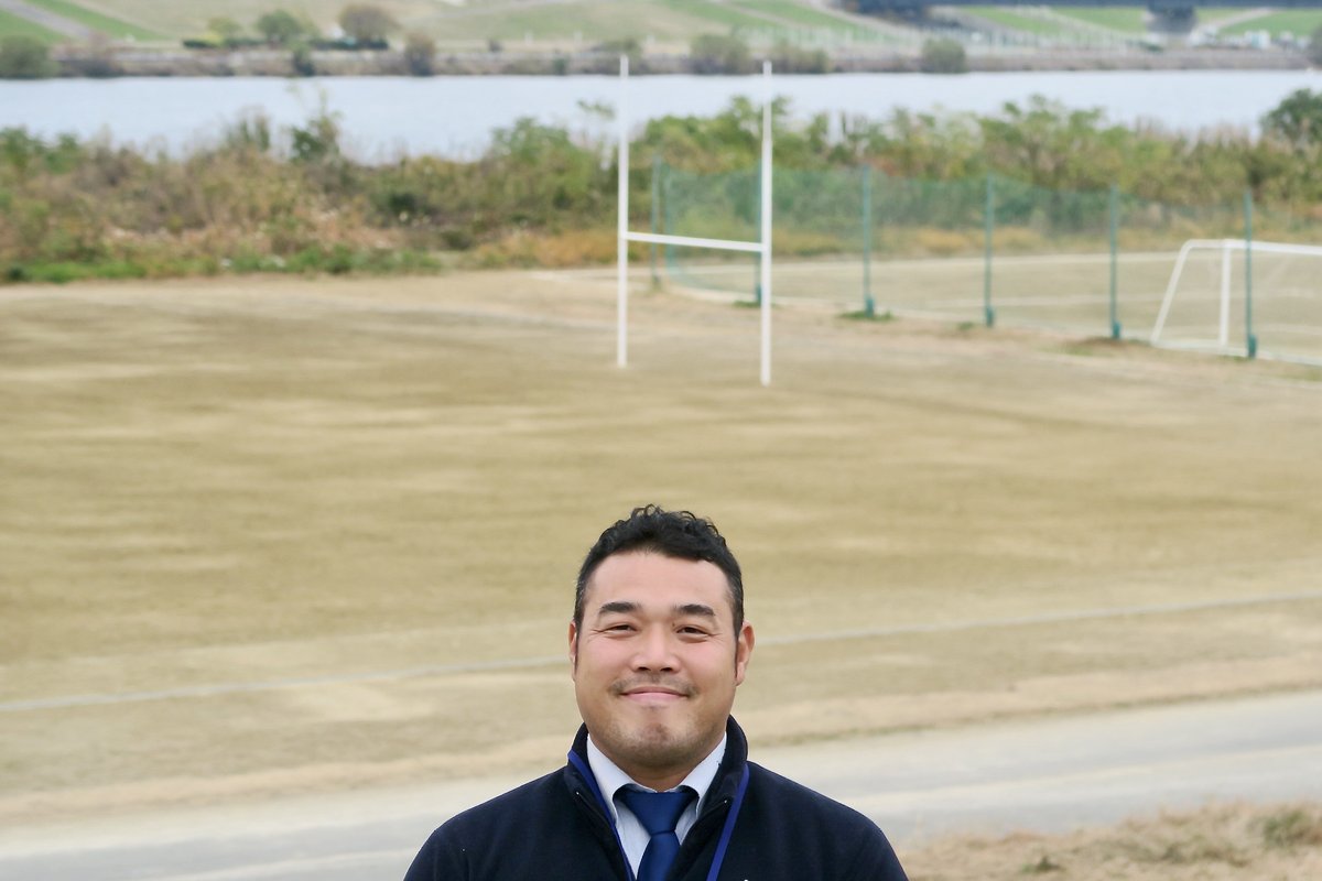 RUGBY_REPUBLIC's tweet photo. 【ラグリパWest】伝統を継ぐ。白木繁之 [常翔学園ラグビー部／新監督]
https://t.co/1qfGqRD1Gu
#高校ラグビー
#大阪
#常翔学園
#指導者
#新監督
#ラグビー
#rugby https://t.co/ugBzzU2jFU