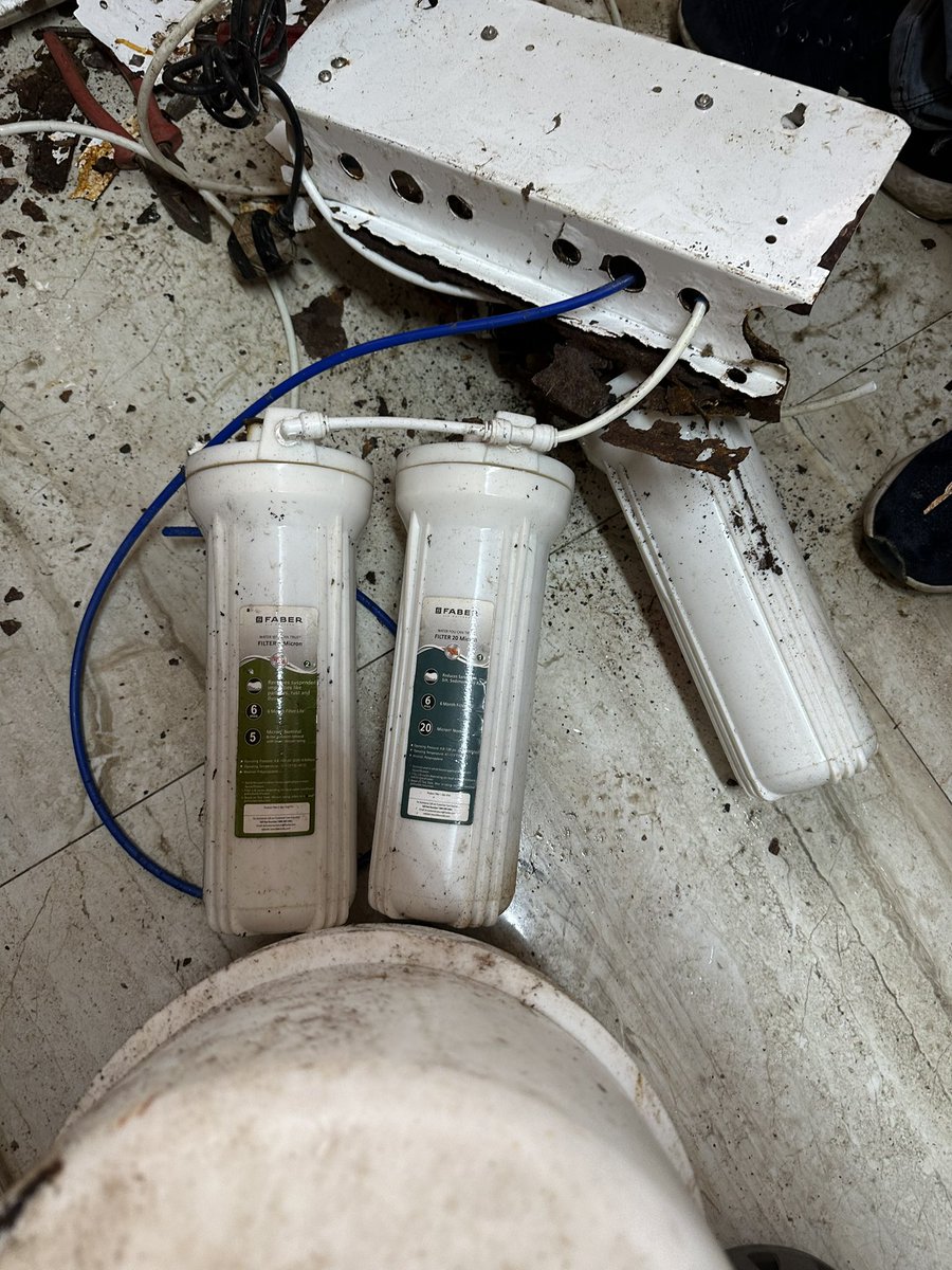 yprakash's tweet photo. @FaberIndia Two year old under the counter water purifier - horrific 

#ffaber - worst products that you can lay your hands on https://t.co/iHm4iQFRyi