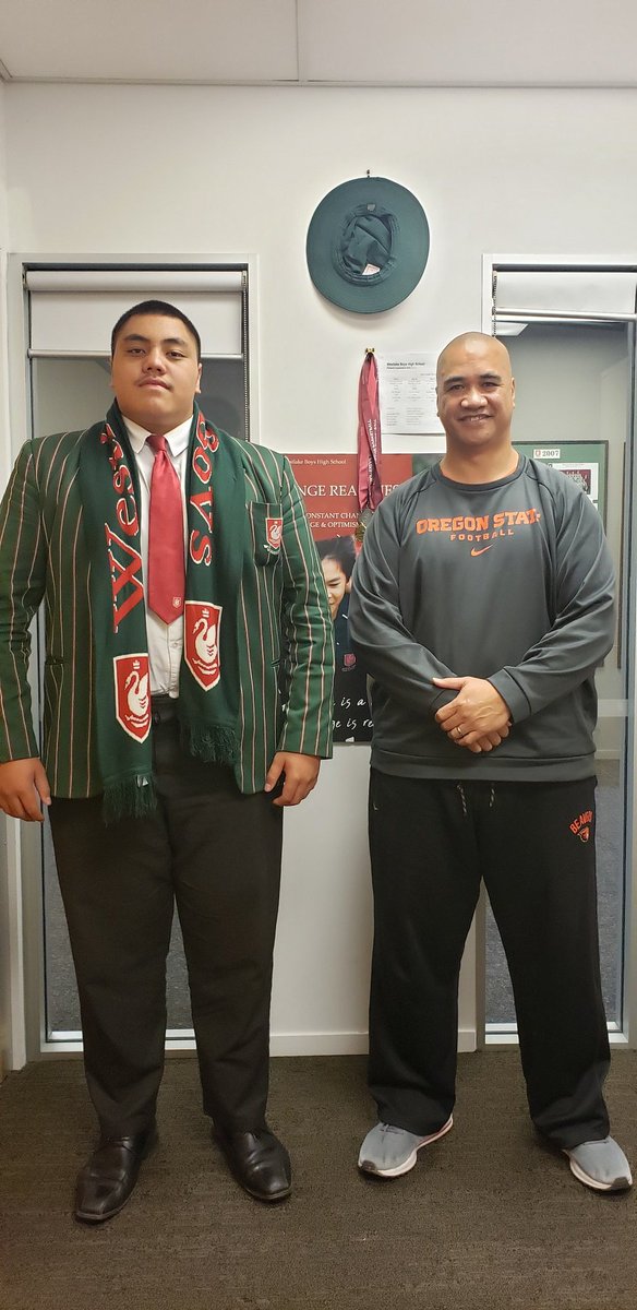 7t5academy's tweet photo. Tonga Paea / HT: 6'5 / WT: 330lbs / Westlake Boys High School / 2023 World School's Rugby Champions / Class of 24
#7T5Trained #7T5Recruit #NZPipeline #CoachVaka #Navigators #NavigatorProgramme #Legacy #AIPPTrust https://t.co/ArSwe1C9Fg