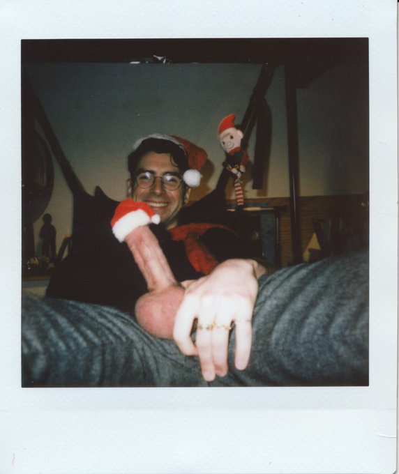 Sadly didn&rsquo;t get my Christmas cards out this year but here&rsquo;s what you would have gotten! https://t.c