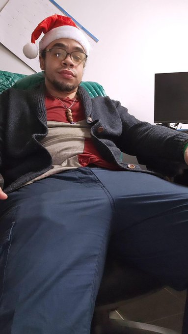 🤶🎄🎅🎁🧑&zwj;🎄 https://t.co/ZonJLMnDb9