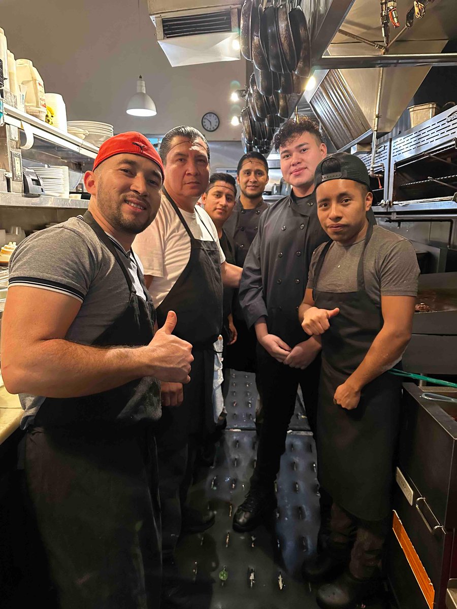 Hugo's Restaurant tweet media