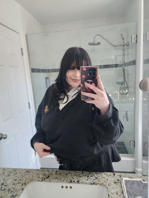 Merry Christmas my sweet babies &hearts;️ https://t.co/oXnLLomS5P