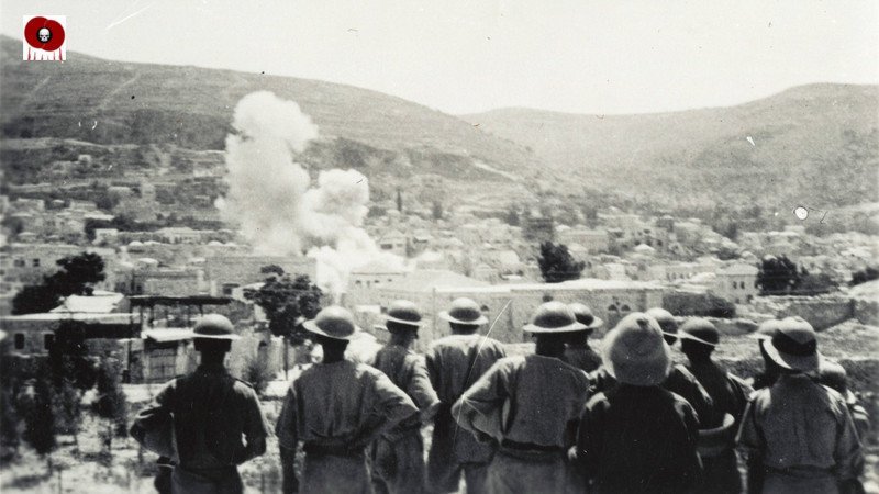 خبر من 16 يونيو 1936 بفلسطين:
'في صباح اليوم ألقت الطائرات البريطانية منشورات في مدينة يافا وطُلب من الناس الإخلاء في نفس اليوم.. ثم فجر الجيش الإنجليزي 240 مبنى وشرد 6000 فلسطيني.. ولم يبق لمعظمهم سوى الملابس التي يرتدونها'
*الصهاينة تعلموا من الإنجليز!
  crimesofbritain.com/the-dynamiting…