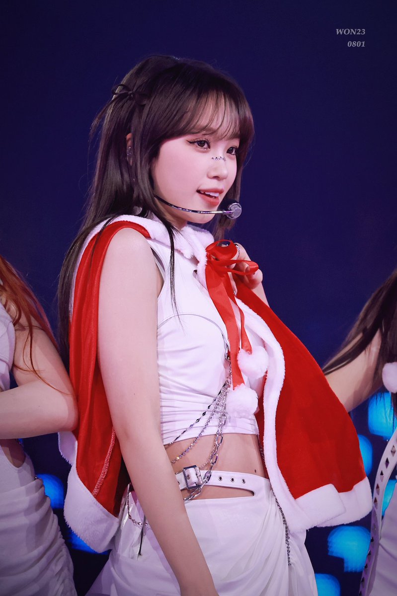 231225

#KIMCHAEWON #CHAEWON #김채원 #채원 #LE_SSERAFIM #르세라핌