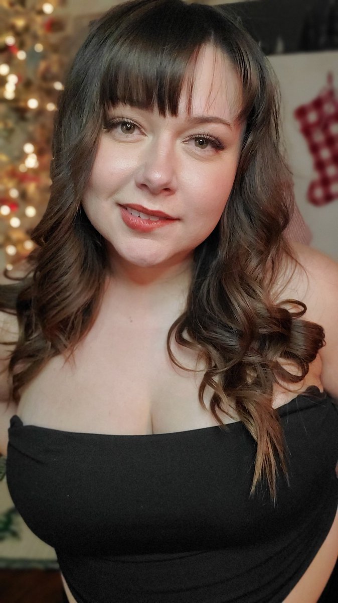 Avery Grace tweet media