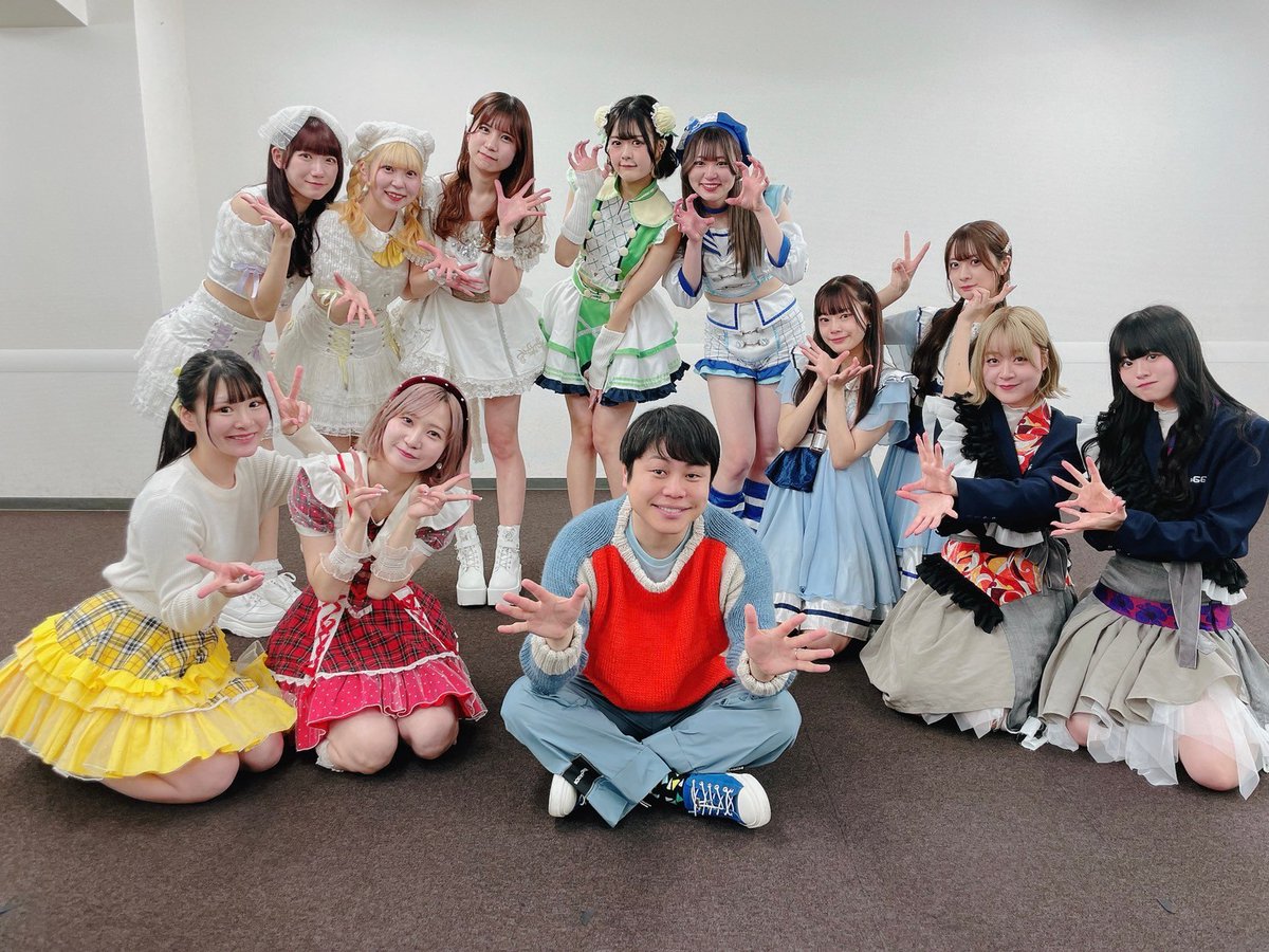 konyafes2017's tweet photo. 📺地上波テレビ番組☺️📺

TOKYO MX「バリふり!!!」

▷1/18(木)26:35〜27:05
【1000日、ピコ、ぶっ、てぃあ、Fale、クチ】

▷2/15(木)26:35〜27:05
ハープ、buG、ANA、4864、KAT、BAK、

▷3/14(木)26:35〜27:05
【chuLa、ネコ、JYAPO、てる、PEX、ステ】

▶9CH
▶MC：NON STYLE井上さん

#バリふり https://t.co/P0DbUi7sZF