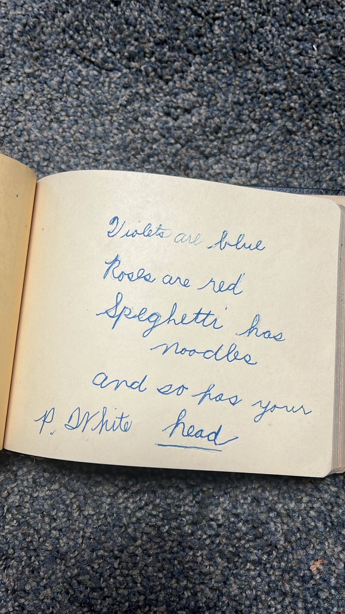 meredithj99's tweet photo. I found my grandpa’s 8th grade autograph book from 1947 and P White did not have to go this hard calling him a noodle head lmao https://t.co/6wBaqvA5qp