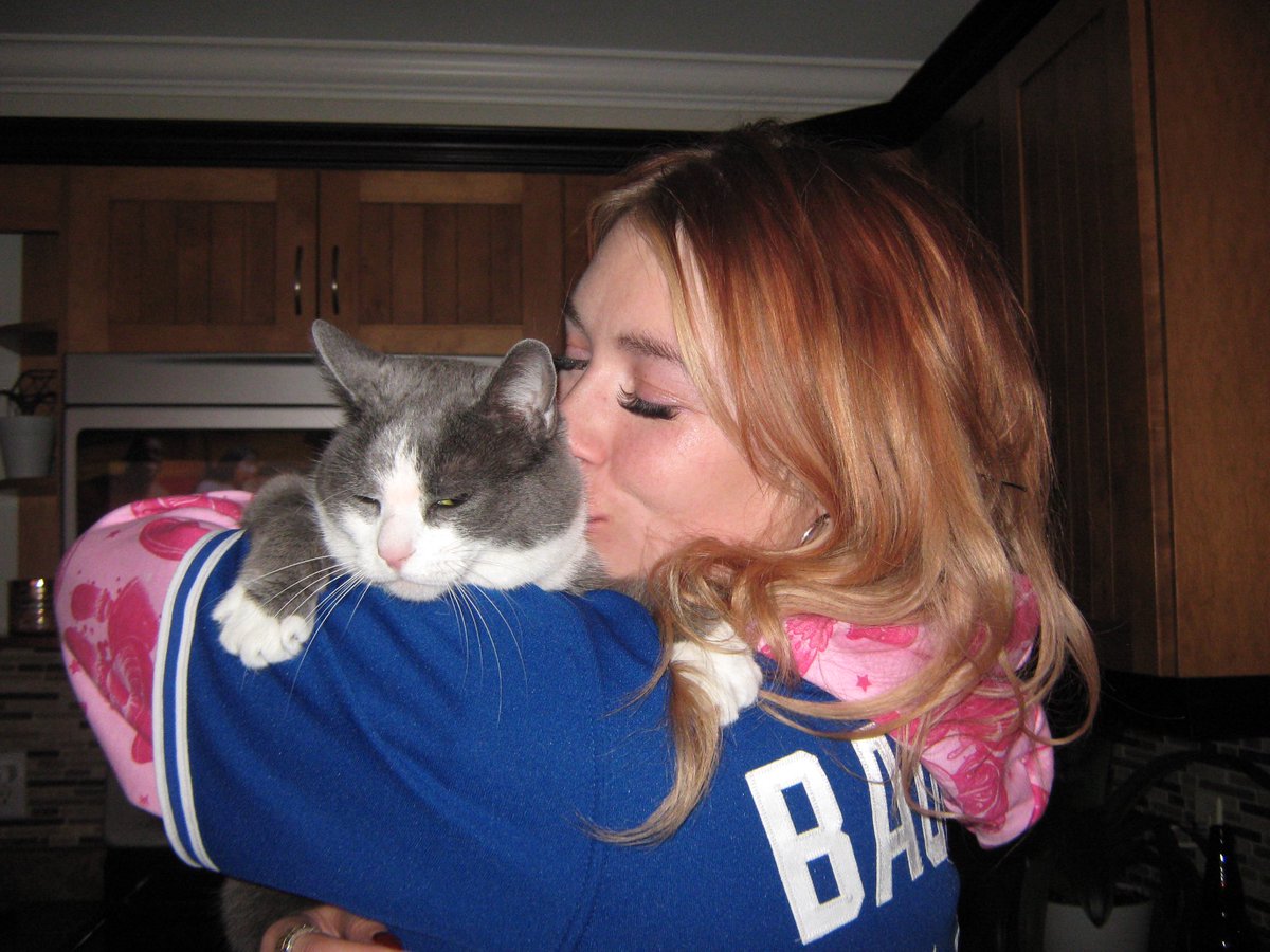 samandsquins's tweet photo. Ds mie Aountie Olivia Leah 

I lub her https://t.co/YX3IGb9T7q
