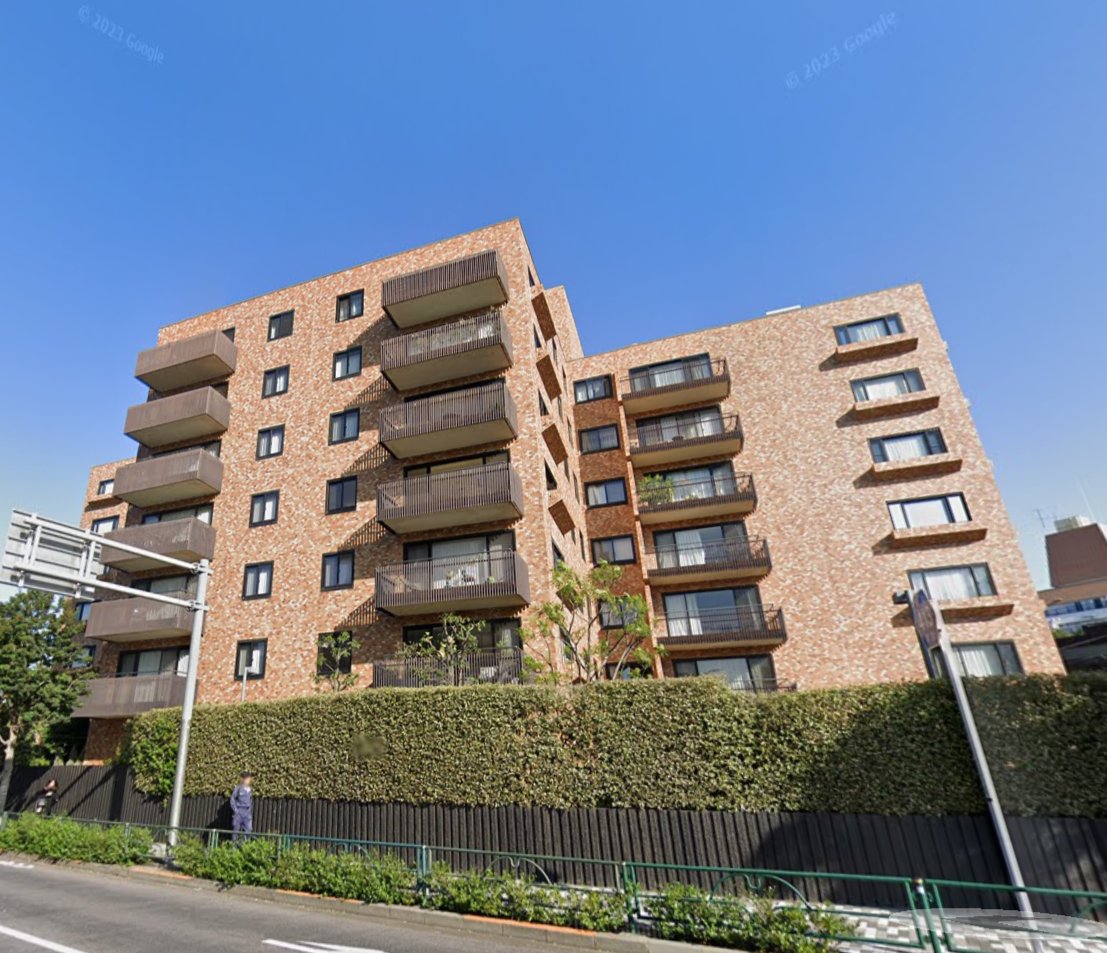 TorusChecker's tweet photo. This building in Minamiaoyama was constructed according to the old seismic standards.
南青山にあるこの建物は旧耐震です。
#japanrealestate #japanproperty #japaninvestment #tokyoproperty #tokyorealestate #不動産投資 #不動産登記 #房地产投资 #唔動產投資 #RealEstateChecker #旧耐震 https://t.co/ajALS1kR3J