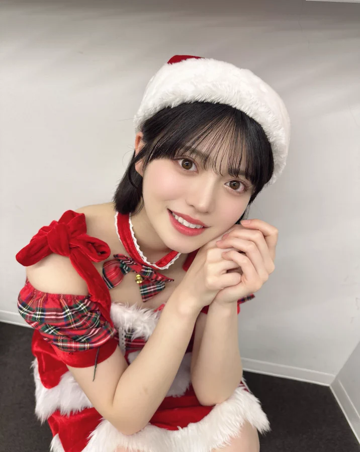 Asian girl Christmas costume