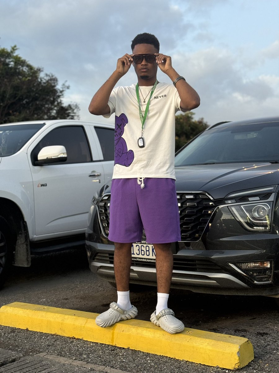 ChaseMyrie's tweet photo. #chugit bad uf https://t.co/TMUDcIagTT