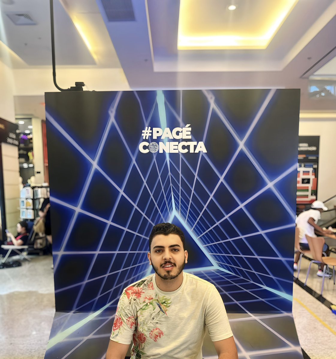 marcoantonionc's tweet image. Explorando São Paulo em busca das melhores tendências para a Loja Noiva do Cordeiro! E que experiência incrível conhecer um dos maiores shoppings da cidade. 🛍️✨ #ModaSP #NoivaDoCordeiro