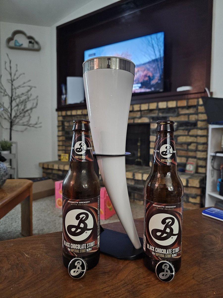 I've decided that the rest of the night shall be #Stoutmas. First up, Das Horn full to the brim with two bottles of @brooklynbrewery Black Chocolate Stout.
