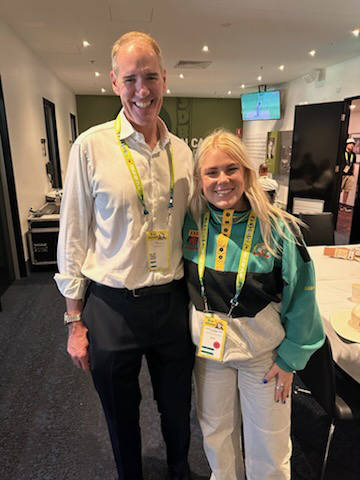 An honour to meet Brooke Warne @MCG at the Boxing Day Test. It's fantastic to be raising awareness for #HeartHealth with Brooke, Shane's family, shanewarnelegacy.com @FOXSports @Channel7 @VictorChangInst @OzCvA