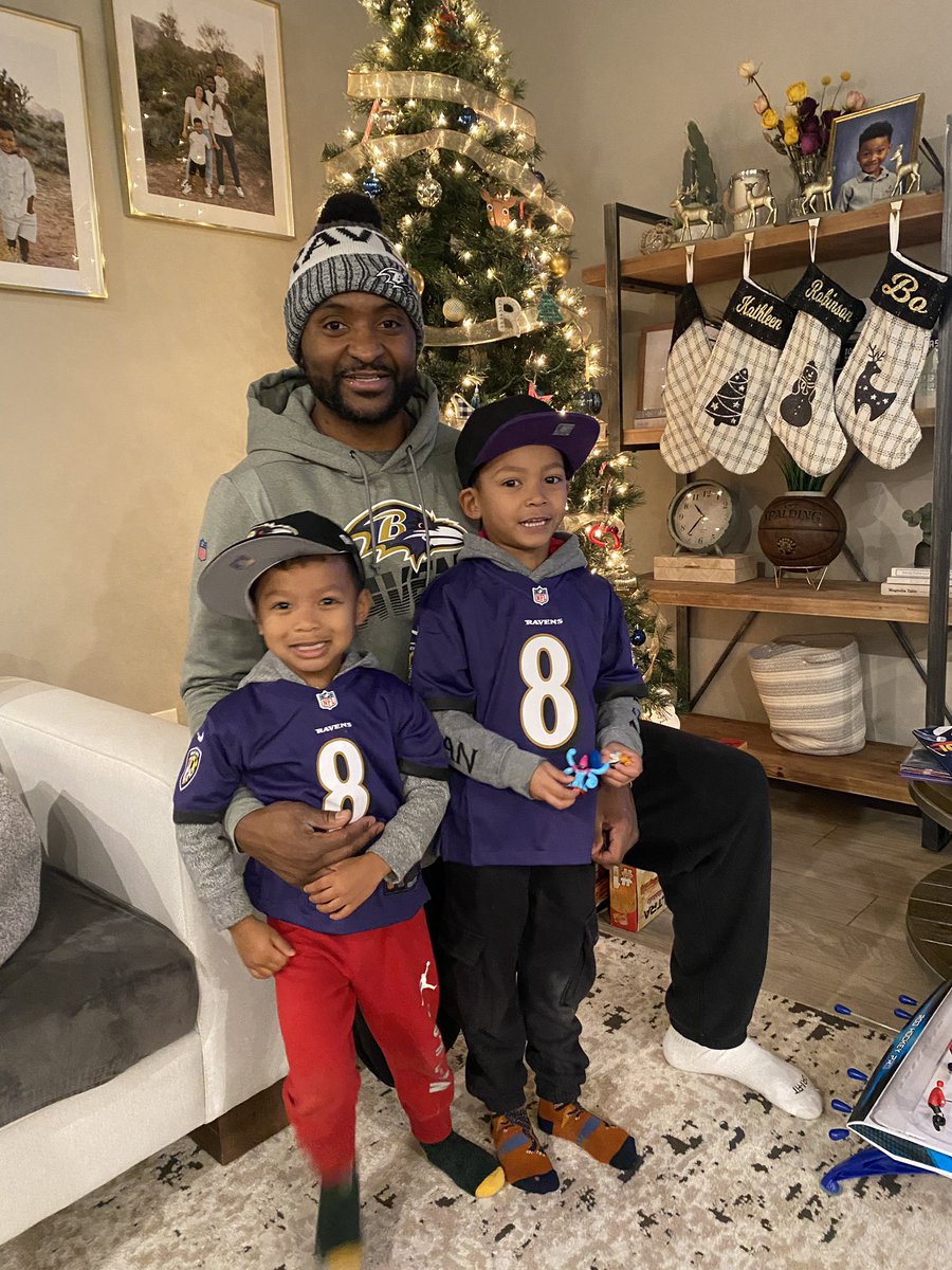 Merry Christmas Everyone!
#RavensFlock