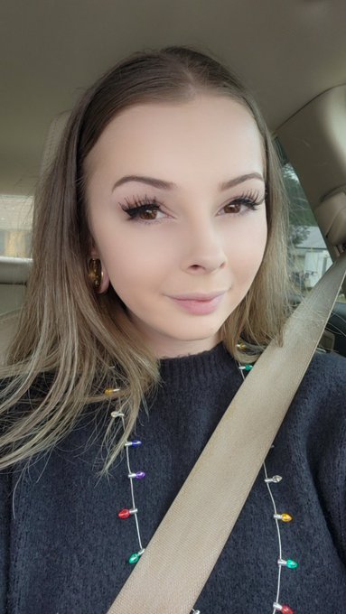 I wish you all a Merry Christ-mahana-kwanz-ika-festivus!!! 💖❤️🥰⛄🎄🎅 https://t.co/Ye6qR5u4Ed<a href="/tag/mvsales"class="tags"><span>#mvsales</span></a>