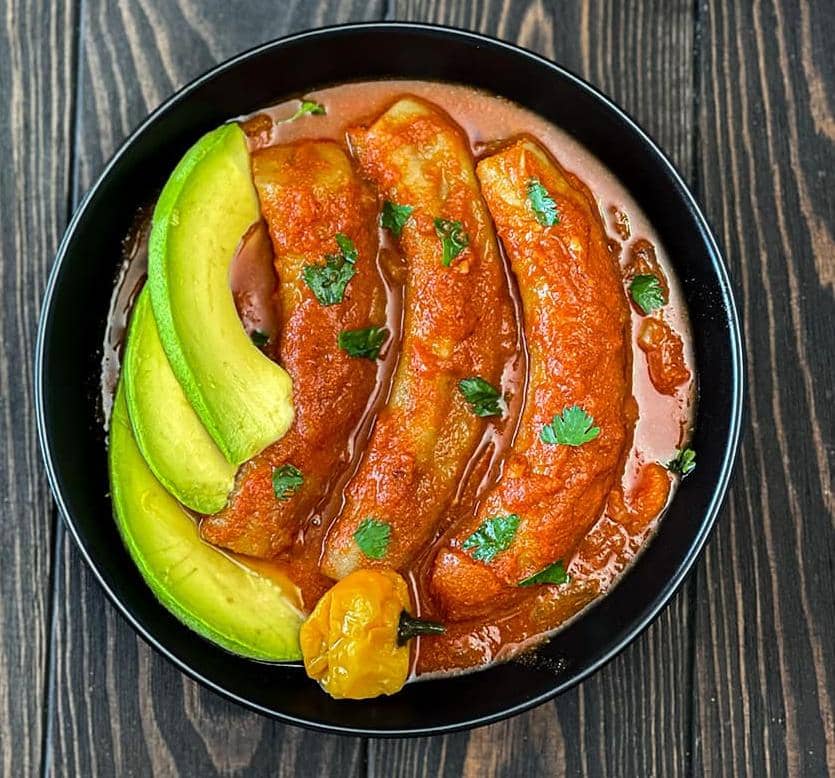 AfroCultureLove's tweet photo. Agatoga is a vegetarian stew made from several vegetables mainly  plantains. This dish is a staple and comes from the African country of  Rwanda. Like several other African dishes, this dish is also perfect for  the vegan diet. It is flavorsome, and super easy to make. #Rwanda https://t.co/torpqt8Zhu