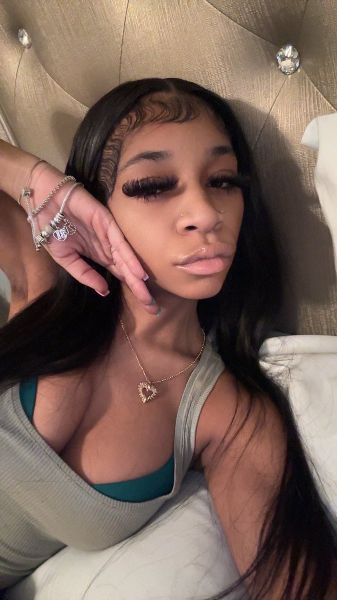 cuteasstyy's tweet photo. If only you were mine https://t.co/OEwz5uRUkK
