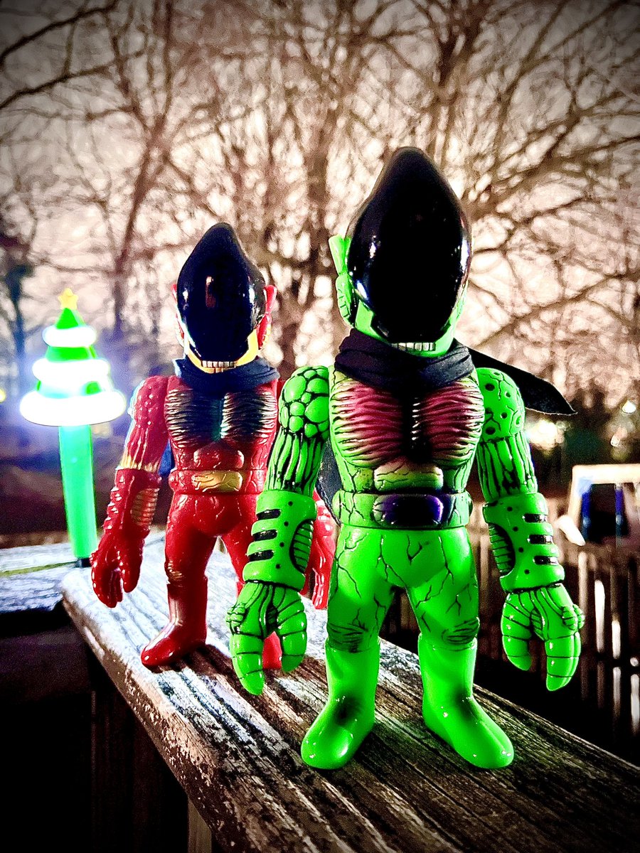 RickyTo828's tweet photo. 🎄🎄Merry Christmas 🎄🎄
⚡️RHND ⚡️
#realhead #真頭 #真頭不滅 #真頭玩具 #realxhead #RxH #RHND #sofubi #sofubitoy #sofvi #sofvitoy #madeinjapan #エイリマン #alien #alienman #eiriman #異型 #rto77 https://t.co/cSlyk38s0F