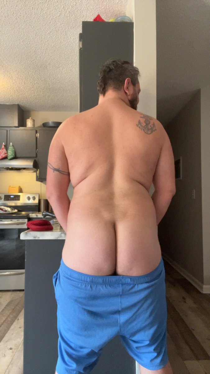 cumslut93's tweet photo. Merry Christmas https://t.co/ip76IT59ll