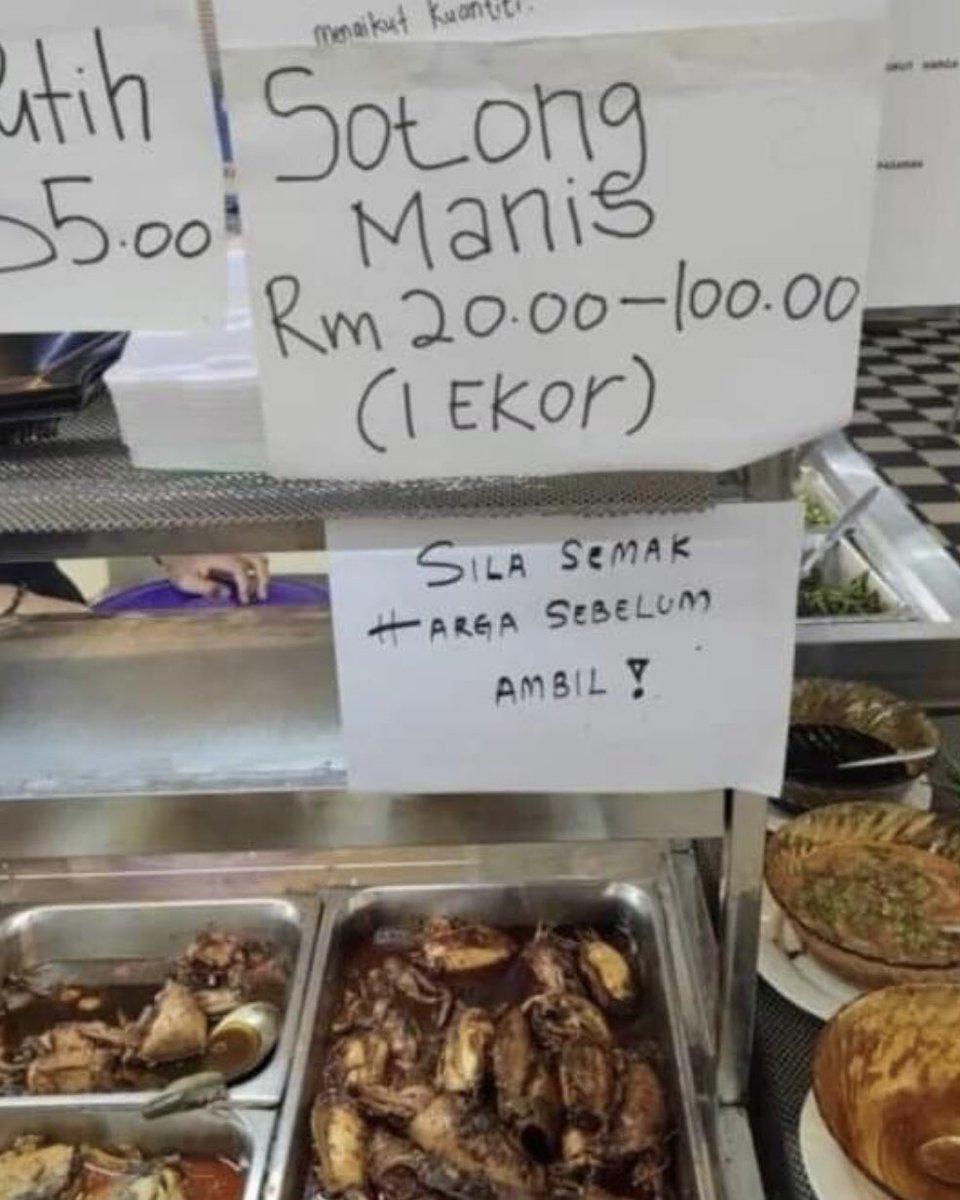BMVFM's tweet photo. 2. Noeylz turut mendakwa kedai makannya telah difitnah kononnya tidak mempamerkan harga.
“Harga jualan sudah dipamerkan dengan jelas iaitu dari RM20 hingga RM100 untuk seekor sotong manis. Harga sotong manis bersaiz besar memang mahal kerana ditempah khas,” katanya. https://t.co/NcYDTXnmd9