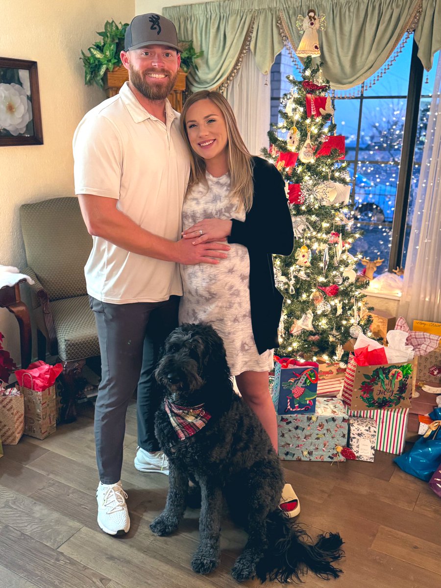 Merry Christmas from TEAM Hunt 🎄 ⚾️
