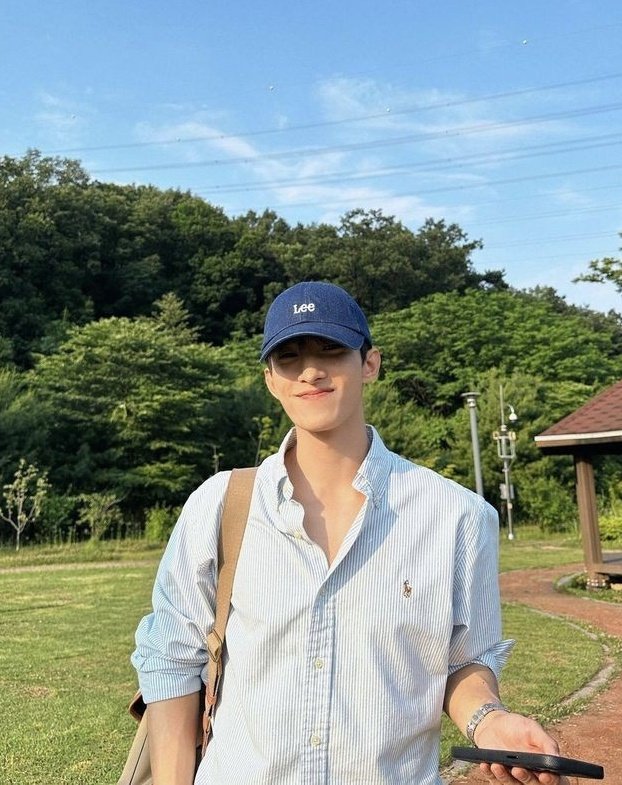 akazzuha's tweet photo. Ga iri lagi, adek bisa samaan fotonya, sama ciwi yg onoh noh.. 😌💕 https://t.co/VNpBLH2VBs