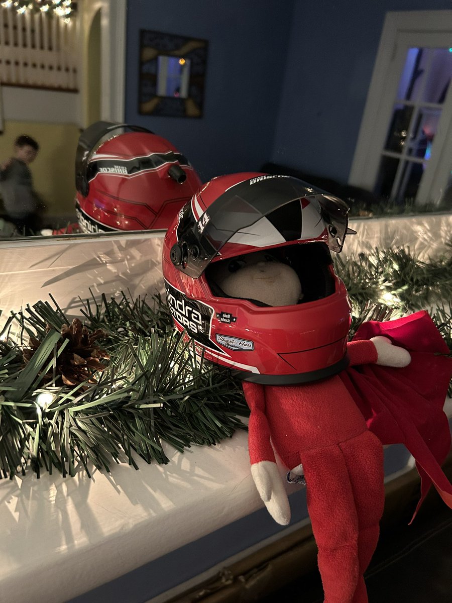 ManichEvan's tweet photo. @ChaseBriscoe_14 Baer wanted to Merry Christmas to you! He also said his elf needed to wear your helmet! https://t.co/8MTeCuCDol