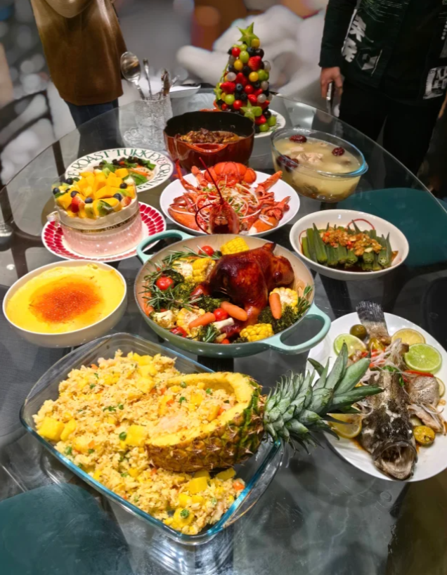 Family Feast for Six A Christmas dinner that even a white person can make 🎄