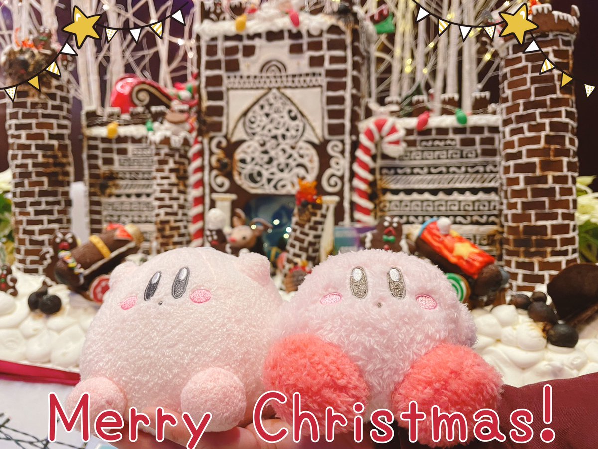 sylvechomp's tweet image. The Kirbys and I wish you all a Merry Christmas and Happy Holidays! ❤️

We went to see some amazing gingerbread houses.

#kirbyplush #kirby #gingerbread