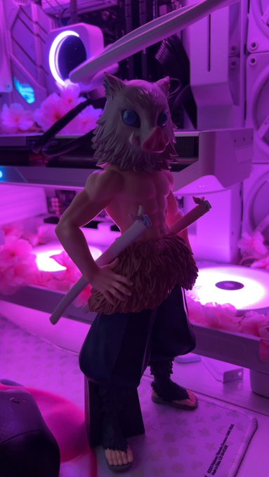 husbando 👉🏻👈🏻 https://t.co/YF72b7xG4Q