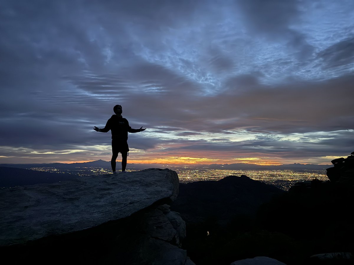 zqme_'s tweet photo. 📍Mount Lemmon, Tucson, AZ ⛰️🌌 https://t.co/7WAcVRU7Eb