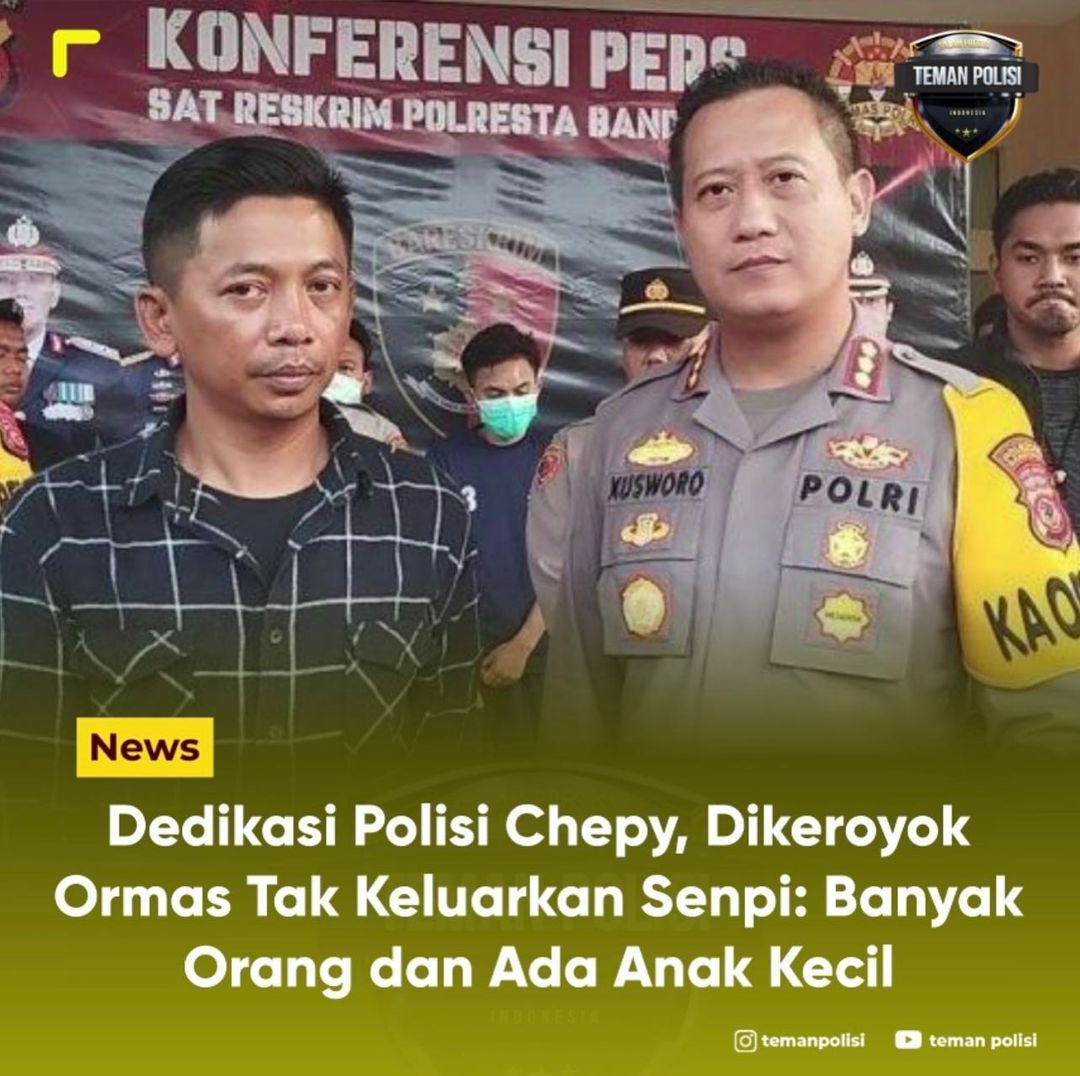 Res1Tulungagung's tweet photo. Dedikasi Polisi Chepy saat dikeroyok di jalan raya banjaran Soreang Kabupaten Bandung tak keluarkan senpi karna banyak orang dan anak kecil.

Cc @temanpolisi 
#gankmotor #genkmotor @spripim.polri @divisihumaspolri https://t.co/jKM2ZtBEpH